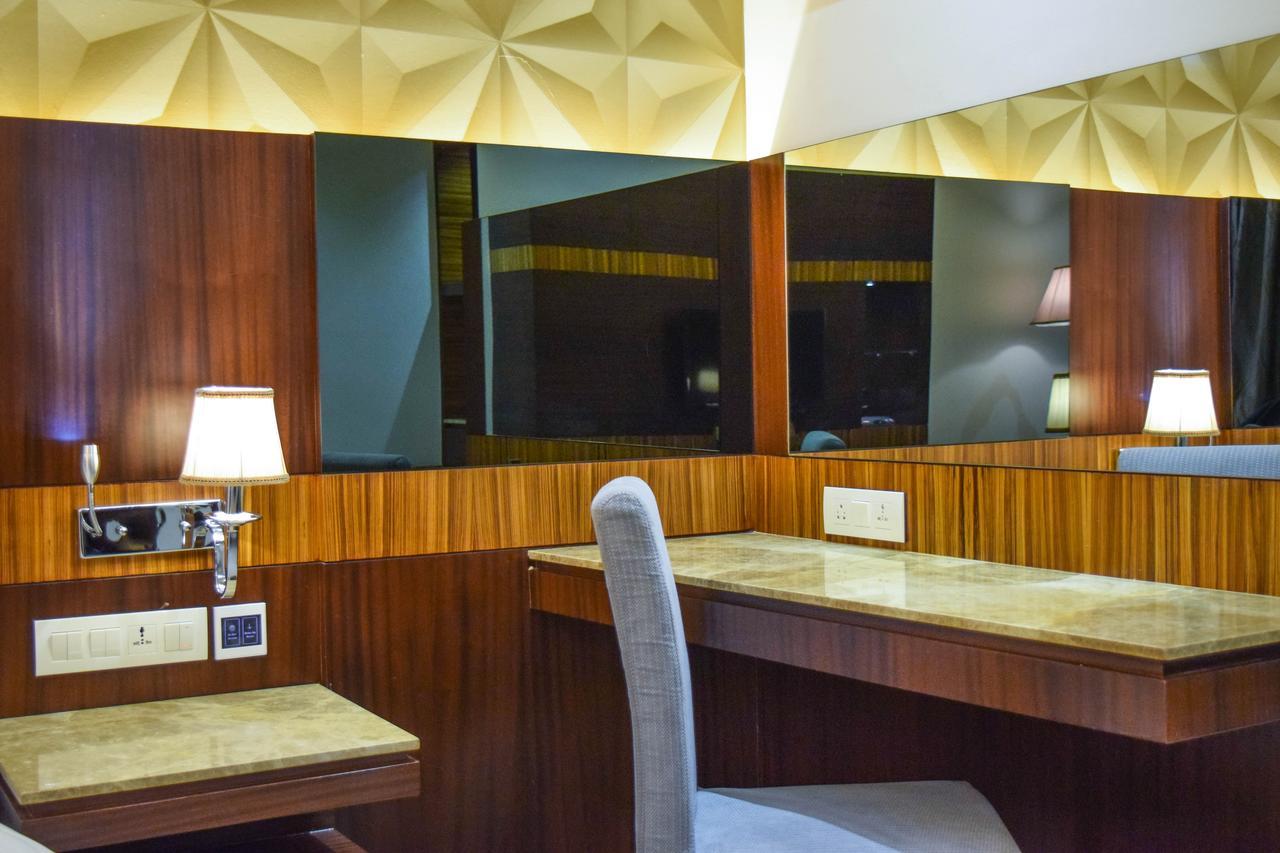 Rg Royal Hotel Bengaluru Kültér fotó