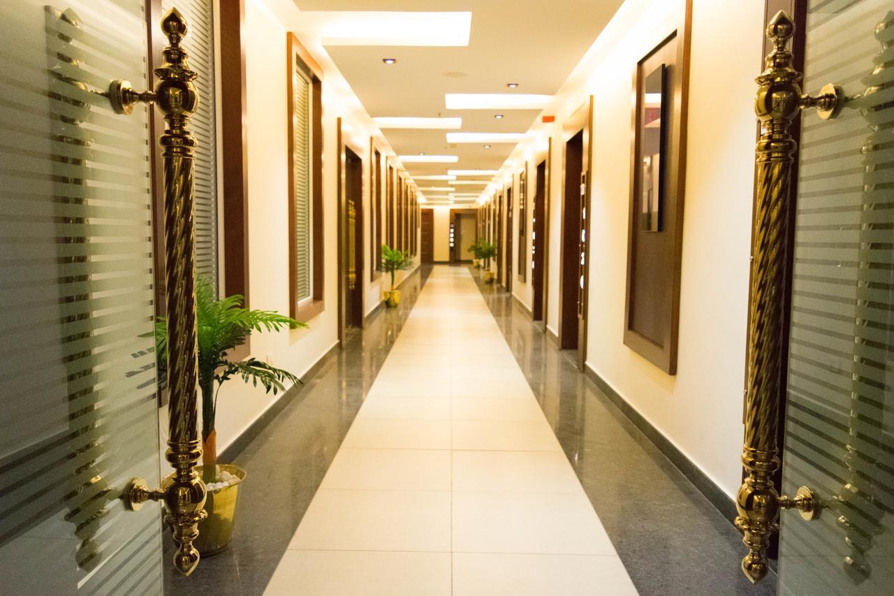 Rg Royal Hotel Bengaluru Kültér fotó