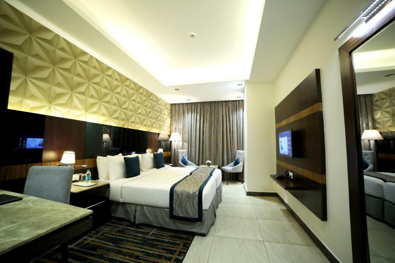 Rg Royal Hotel Bengaluru Kültér fotó